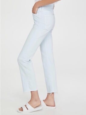 MOTHER The Scrapper Cuff Ankle Fray Jean Baby Blue Denim Tag Size 29 (32W)